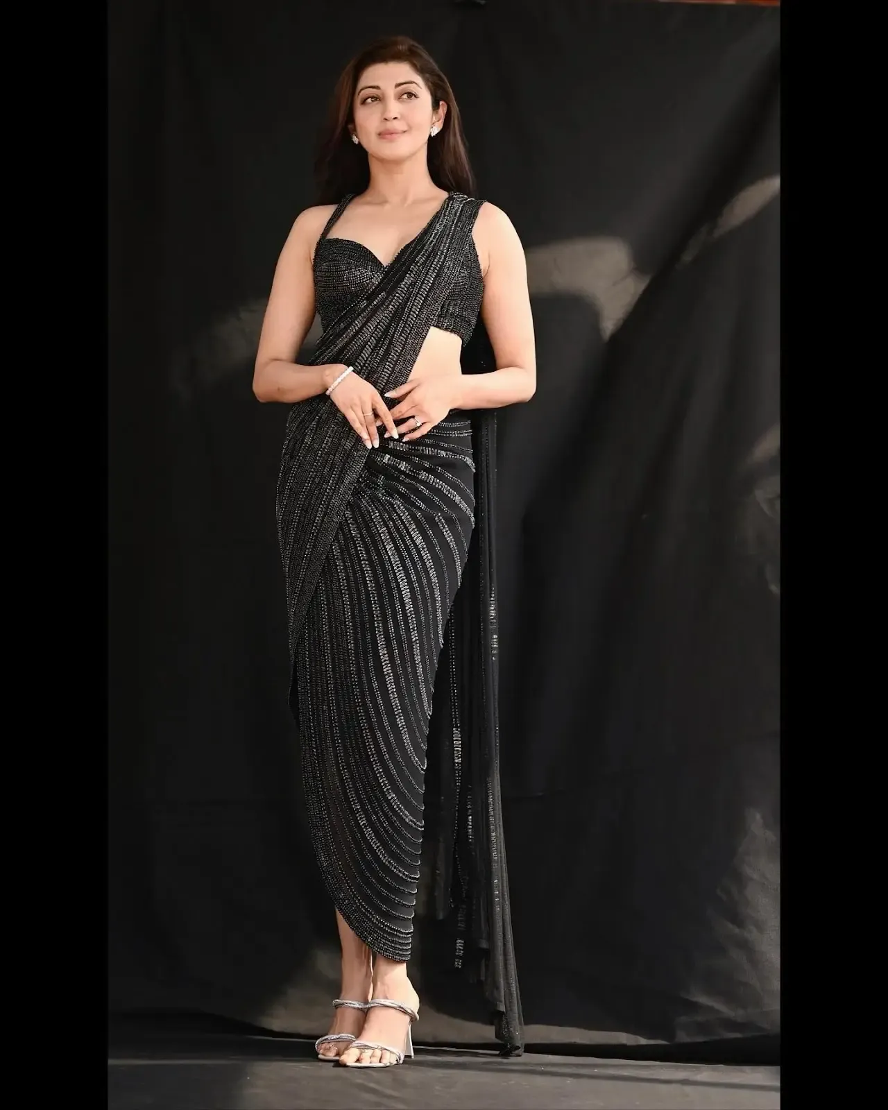 Bollywood Actress Pranitha Subhash Images in Black Saree